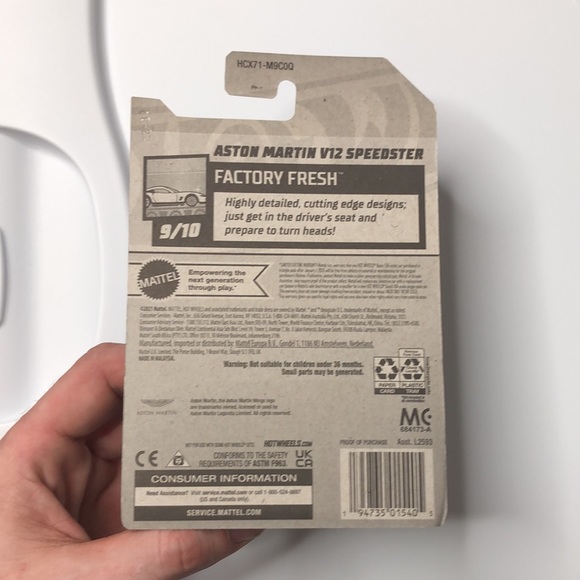 Aston Martin V 12 speedster - Picture 8 of 8